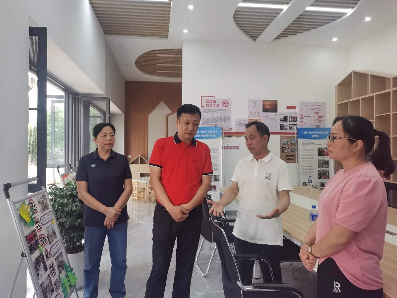 1石屏县人大常委会开展未成年人保护执法检查.jpg